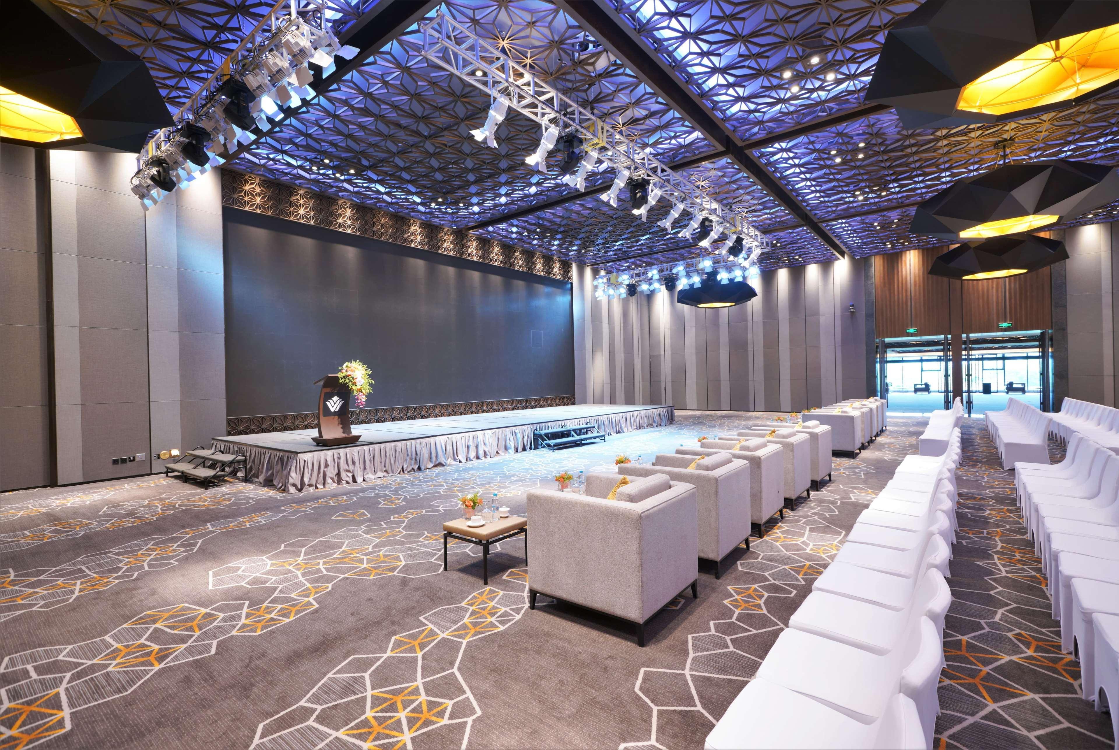 Wyndham Grand Yangon Hotel Bagian luar foto