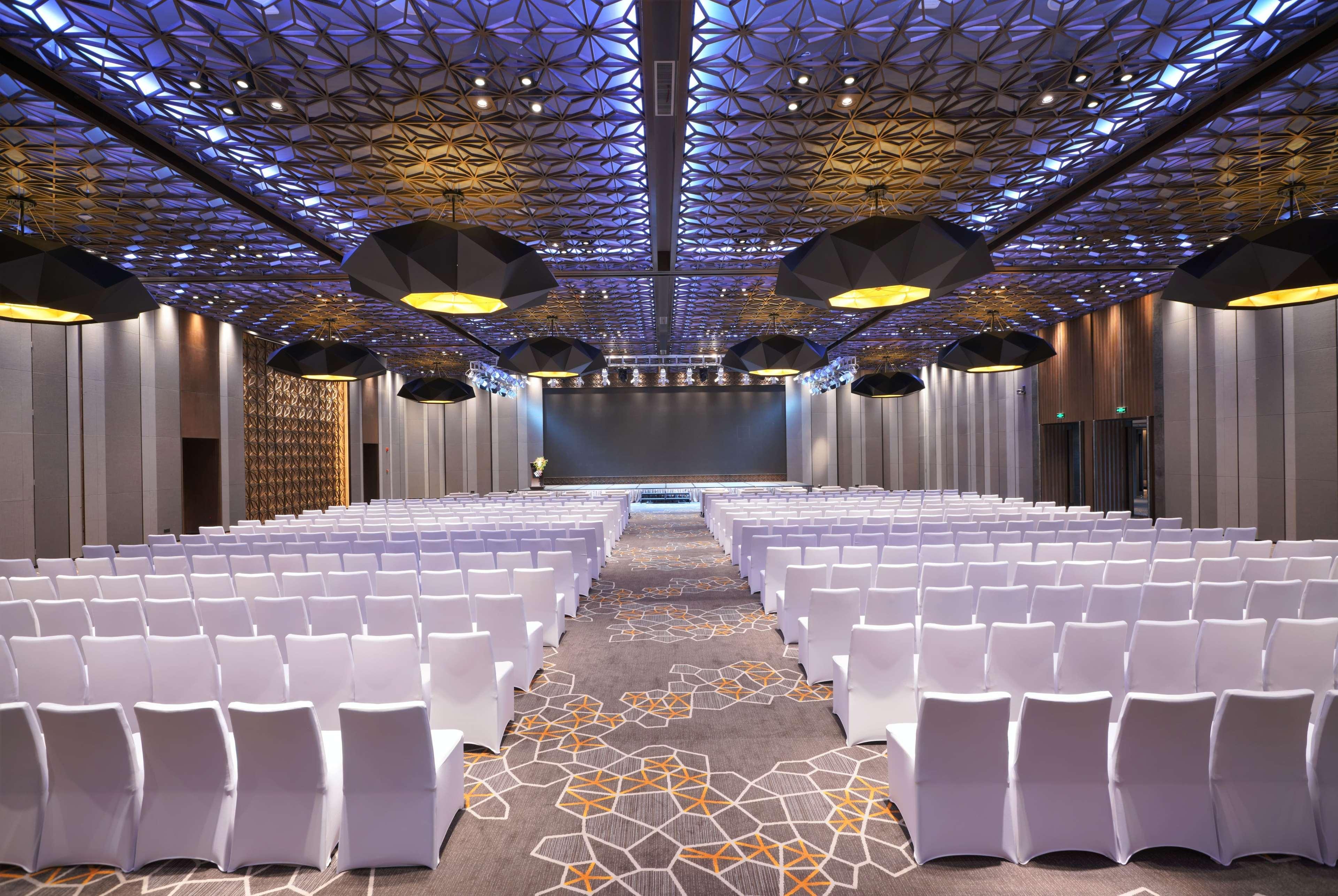 Wyndham Grand Yangon Hotel Bagian luar foto