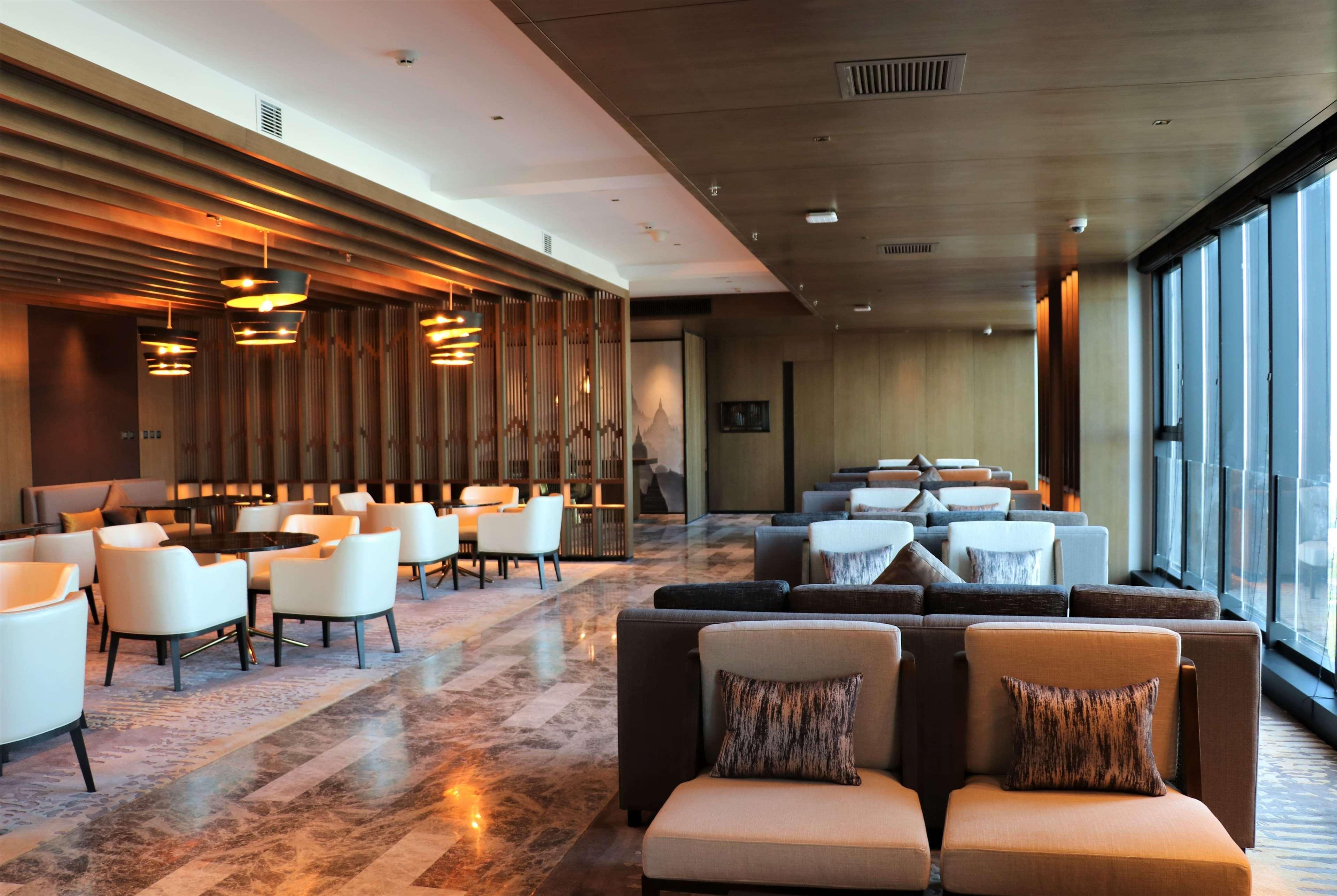 Wyndham Grand Yangon Hotel Bagian luar foto