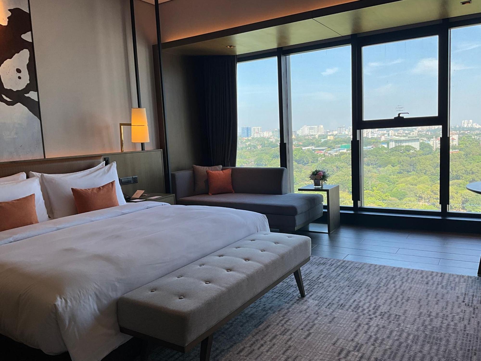 Wyndham Grand Yangon Hotel Bagian luar foto
